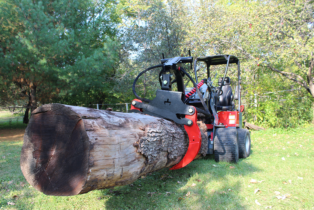 Giant 254T with a Branch Manager Grapple (BMG)